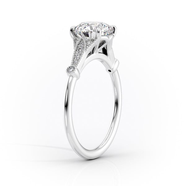 The Stephanie Set With A 1 Carat Round Moissanite Supply